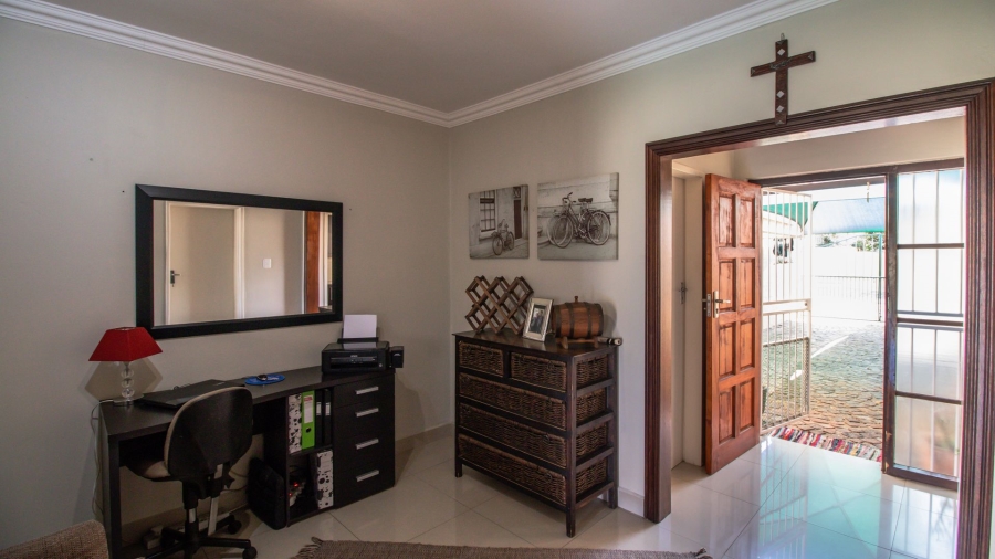 3 Bedroom Property for Sale in Aston Manor Gauteng