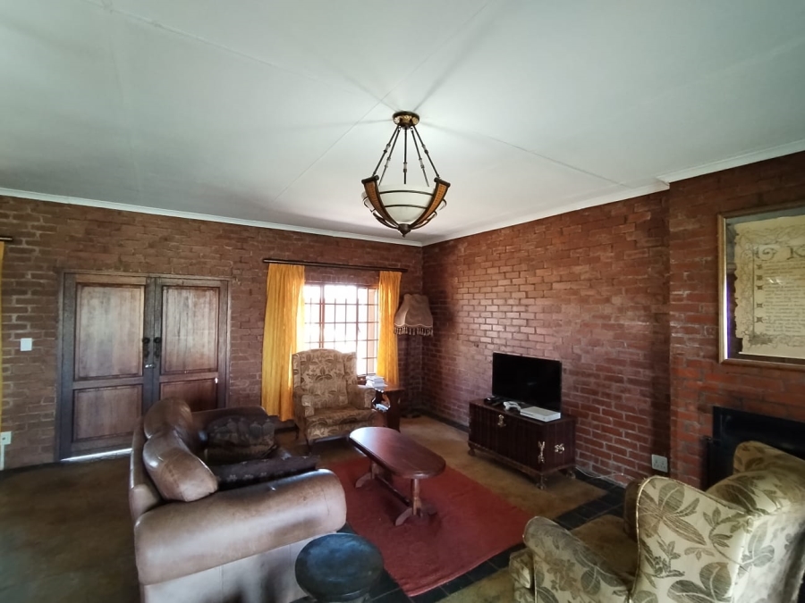 4 Bedroom Property for Sale in Noycedale Gauteng