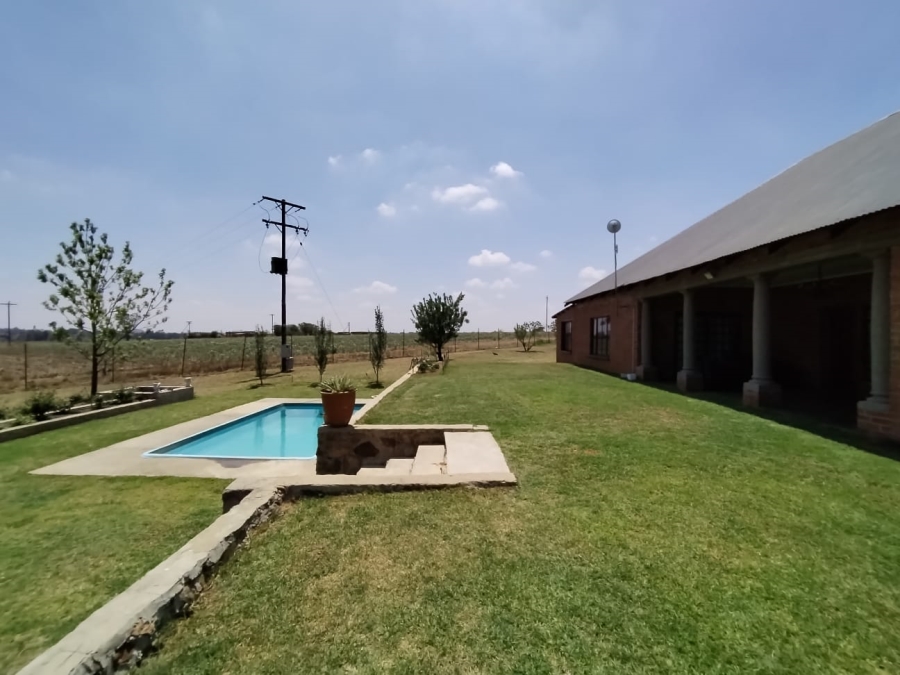 4 Bedroom Property for Sale in Noycedale Gauteng