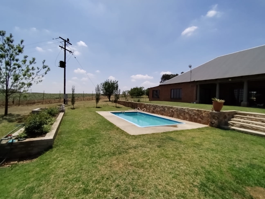 4 Bedroom Property for Sale in Noycedale Gauteng