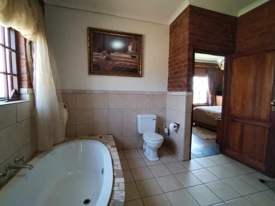 4 Bedroom Property for Sale in Noycedale Gauteng