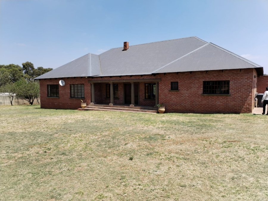 4 Bedroom Property for Sale in Noycedale Gauteng