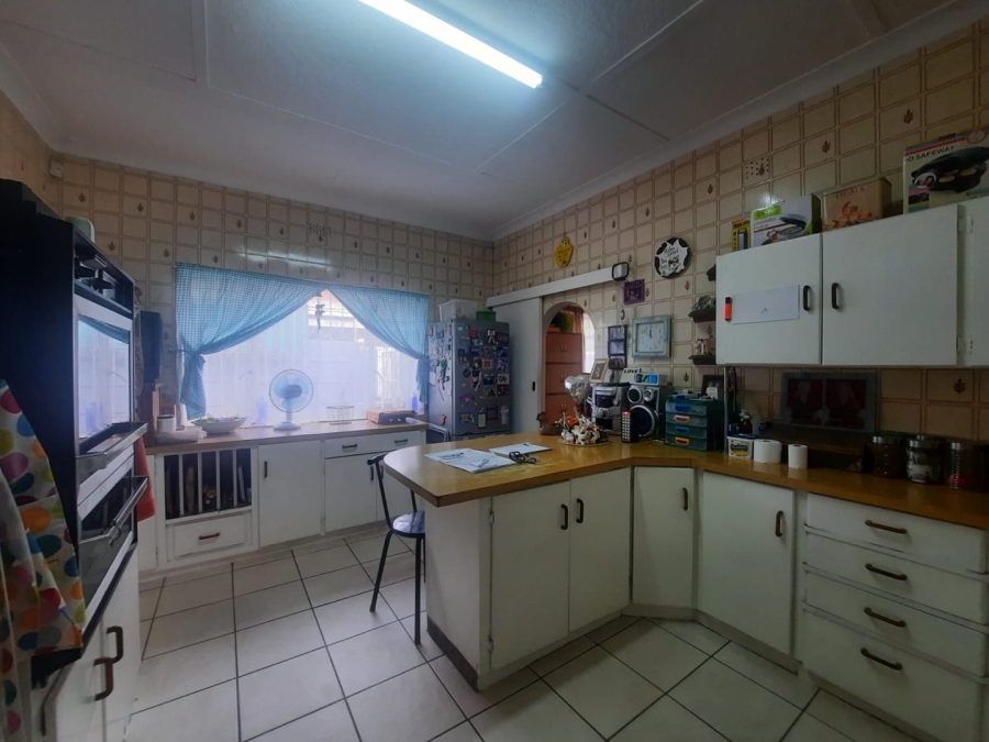 3 Bedroom Property for Sale in Discovery Gauteng