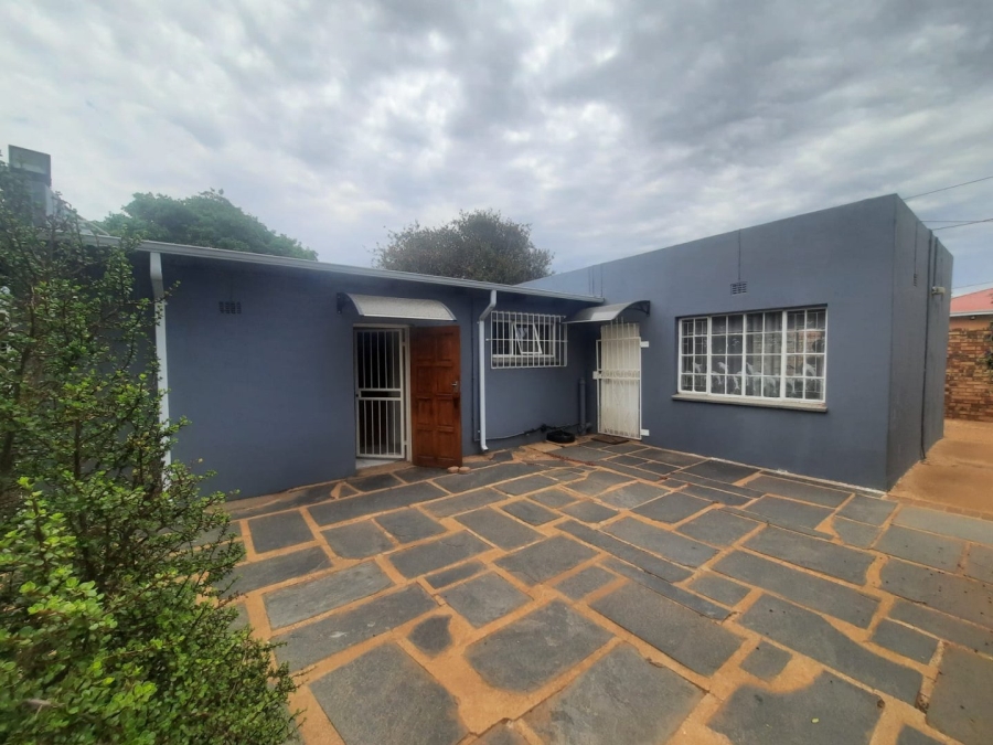 3 Bedroom Property for Sale in Discovery Gauteng