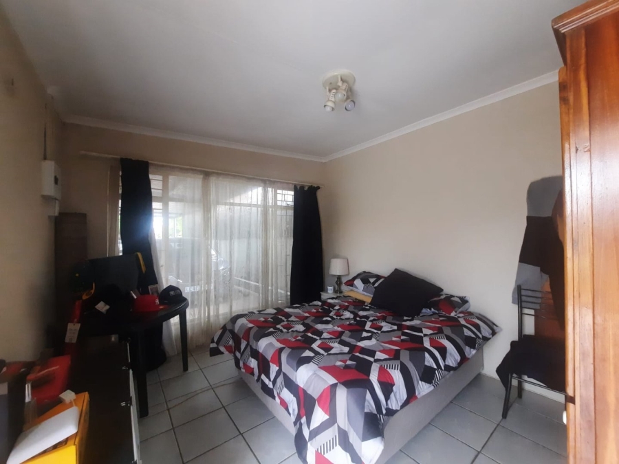 3 Bedroom Property for Sale in Discovery Gauteng