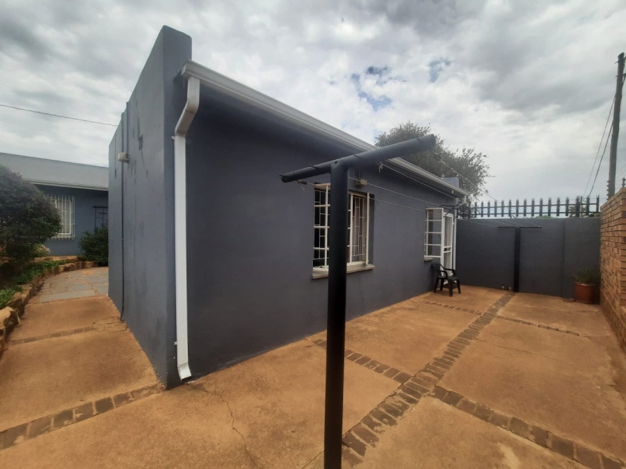 3 Bedroom Property for Sale in Discovery Gauteng