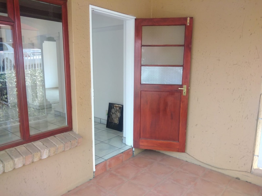 2 Bedroom Property for Sale in Winchester Hills Gauteng