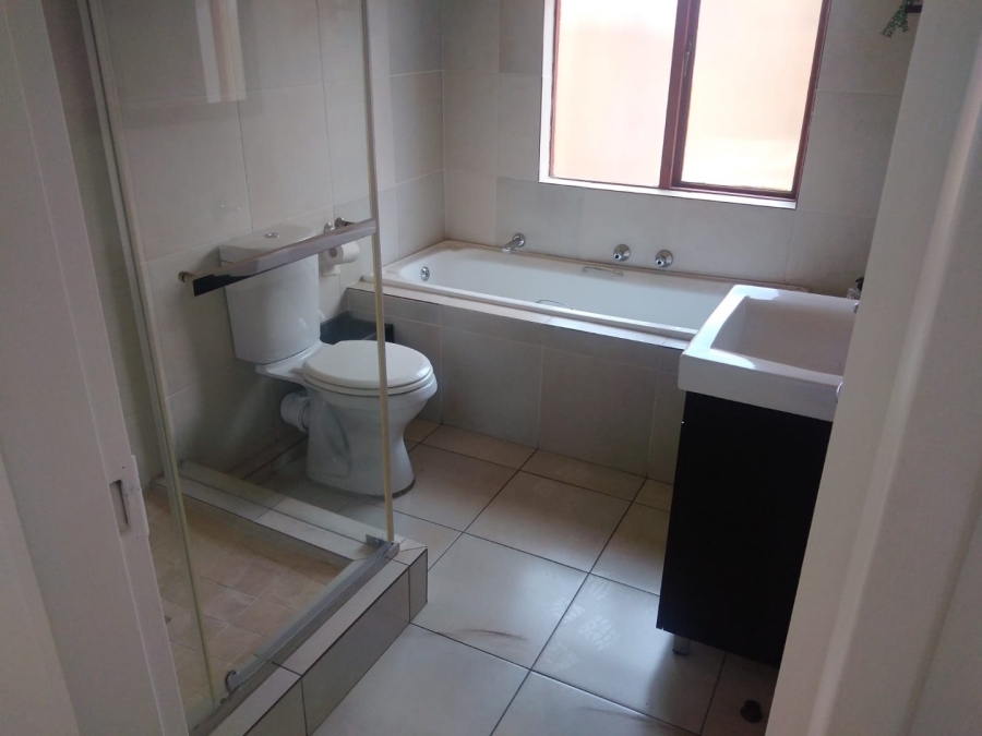 2 Bedroom Property for Sale in Winchester Hills Gauteng