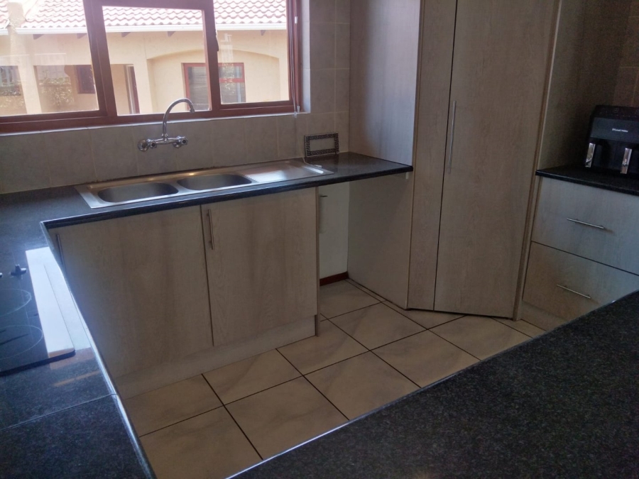 2 Bedroom Property for Sale in Winchester Hills Gauteng