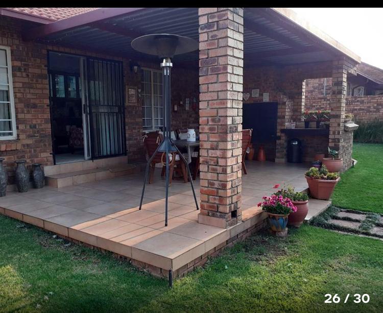 3 Bedroom Property for Sale in Highveld Gauteng