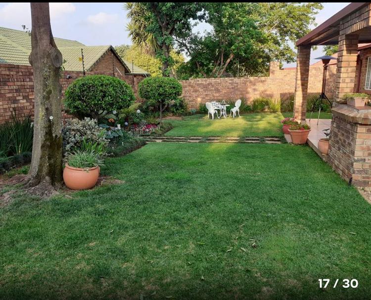 3 Bedroom Property for Sale in Highveld Gauteng