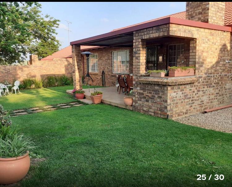 3 Bedroom Property for Sale in Highveld Gauteng