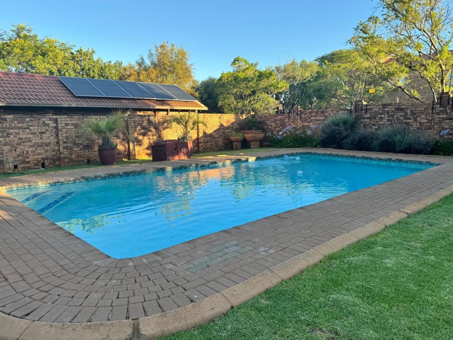 3 Bedroom Property for Sale in Highveld Gauteng