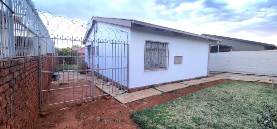 3 Bedroom Property for Sale in Laudium Gauteng