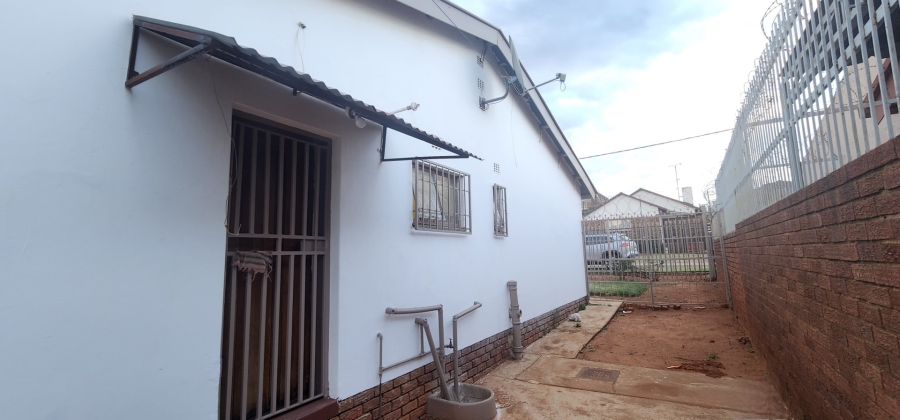 3 Bedroom Property for Sale in Laudium Gauteng