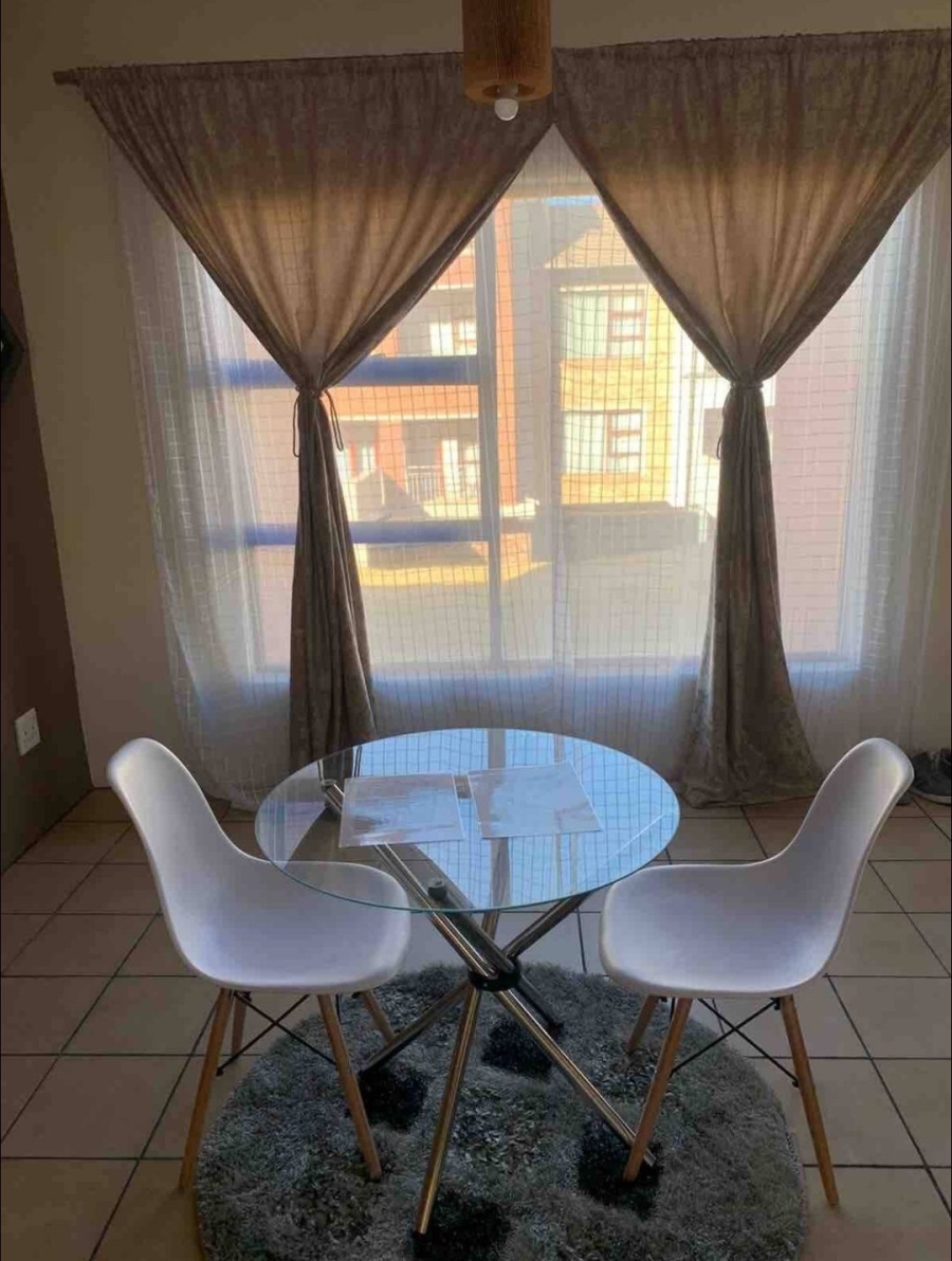 To Let 2 Bedroom Property for Rent in Midridge Park Gauteng