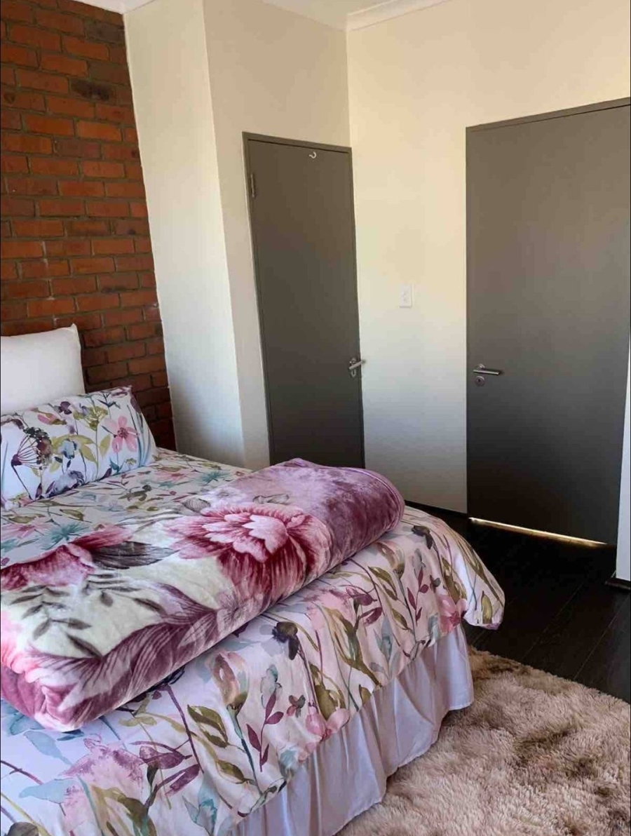 To Let 2 Bedroom Property for Rent in Midridge Park Gauteng