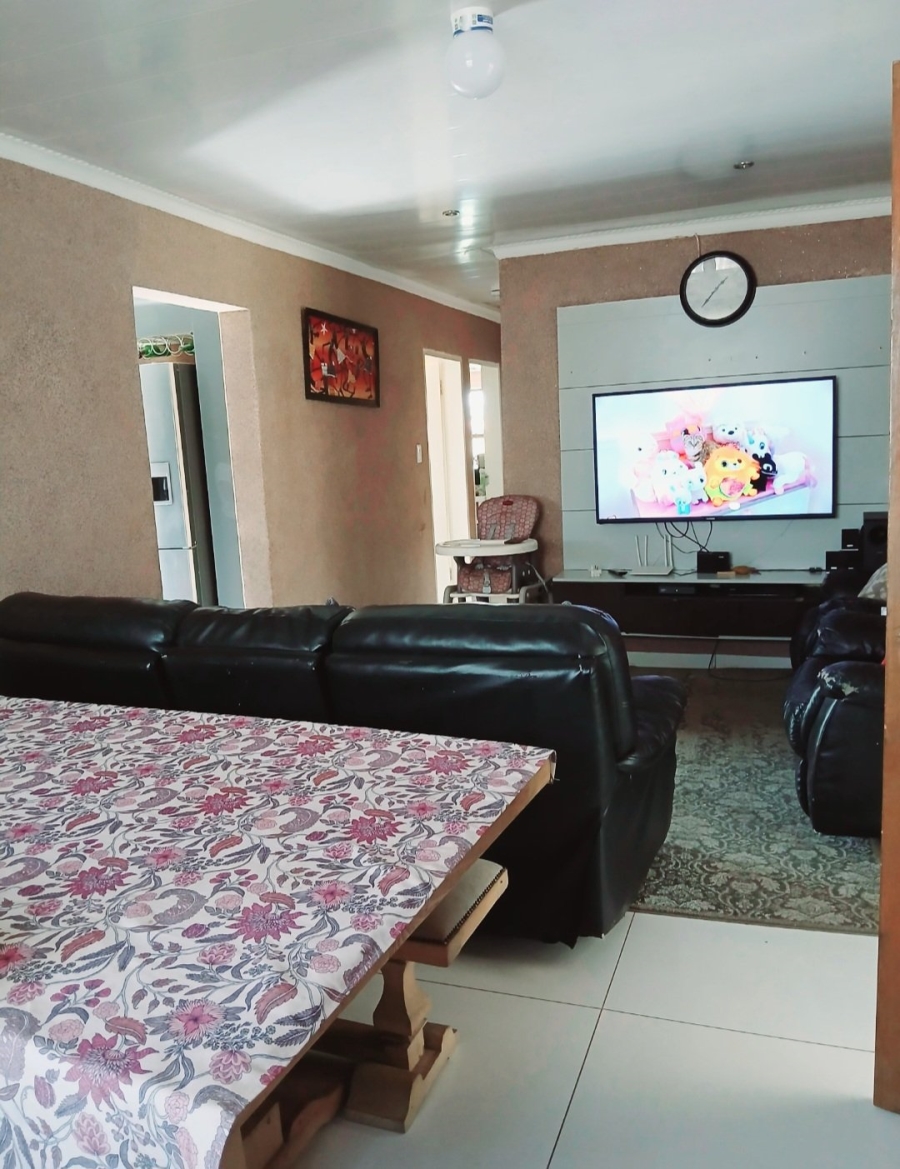 To Let 3 Bedroom Property for Rent in Blue Hills AH Gauteng