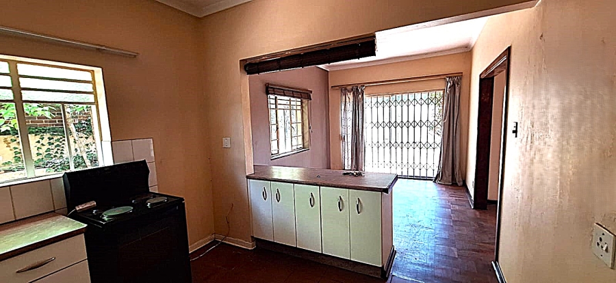 To Let 3 Bedroom Property for Rent in Emmarentia Gauteng