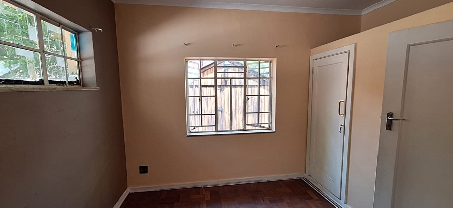 To Let 3 Bedroom Property for Rent in Emmarentia Gauteng