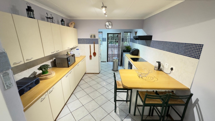 3 Bedroom Property for Sale in Eldoraigne Gauteng