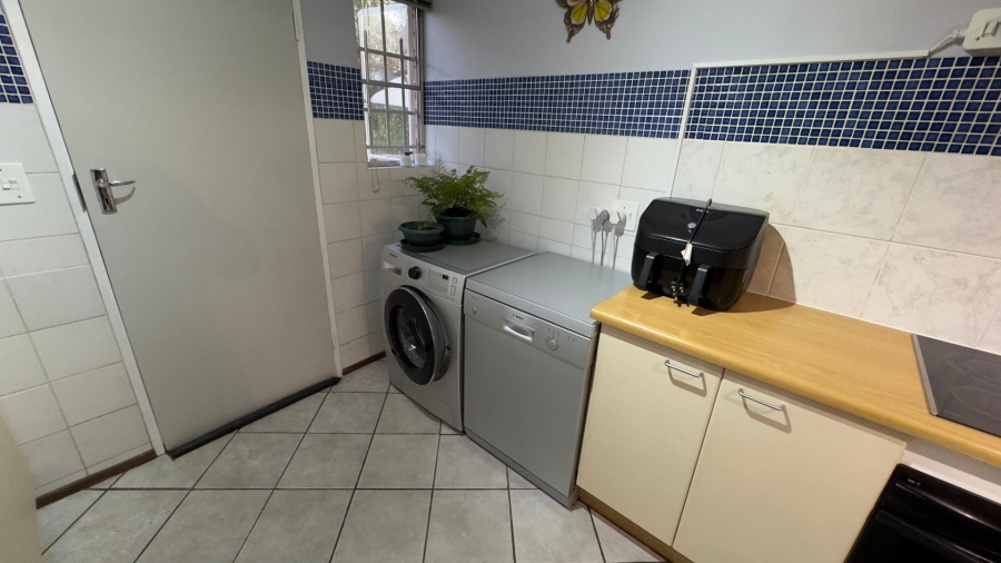 3 Bedroom Property for Sale in Eldoraigne Gauteng