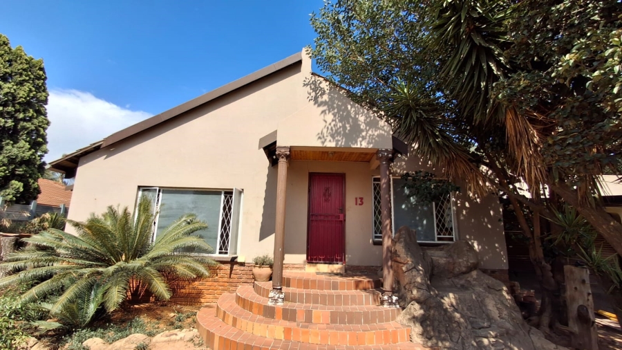 4 Bedroom Property for Sale in The Reeds Gauteng