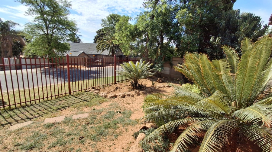 4 Bedroom Property for Sale in The Reeds Gauteng