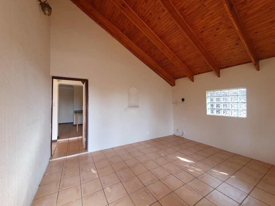 4 Bedroom Property for Sale in The Reeds Gauteng