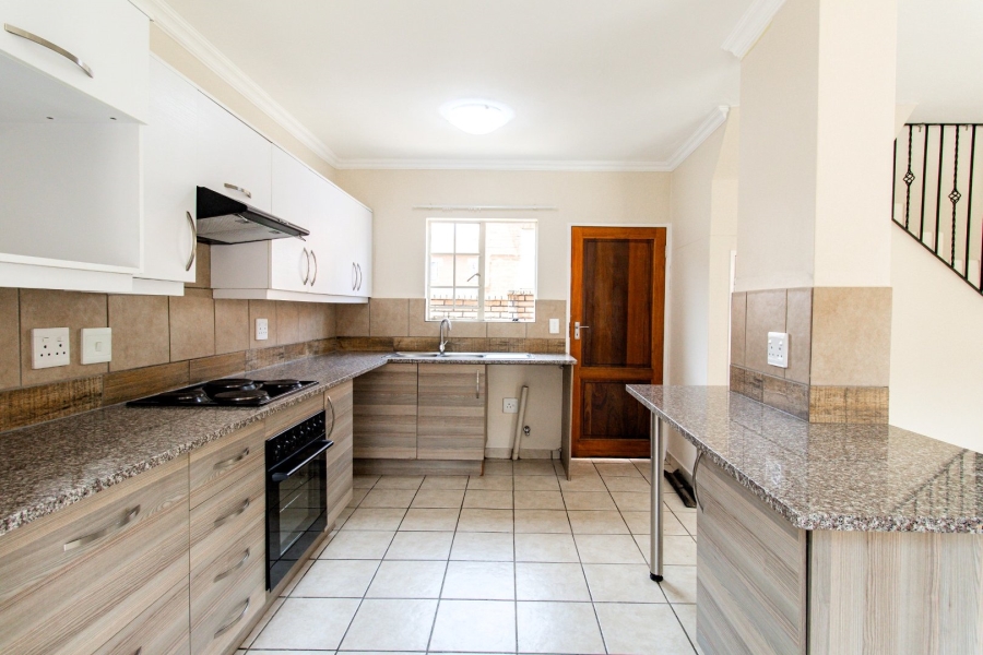 3 Bedroom Property for Sale in Raslouw Gauteng