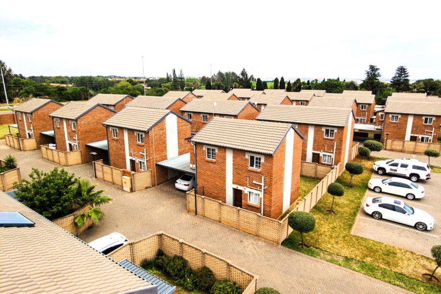 3 Bedroom Property for Sale in Raslouw Gauteng