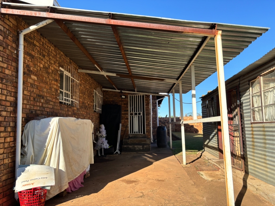 3 Bedroom Property for Sale in Masada Gauteng