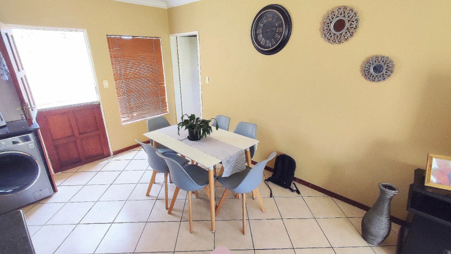 2 Bedroom Property for Sale in Annlin Gauteng