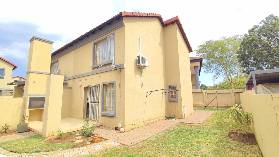 2 Bedroom Property for Sale in Annlin Gauteng