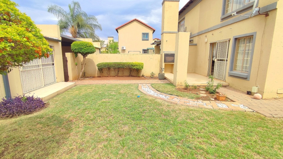 2 Bedroom Property for Sale in Annlin Gauteng