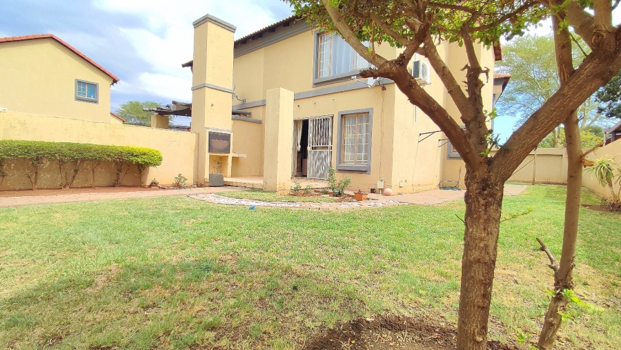 2 Bedroom Property for Sale in Annlin Gauteng