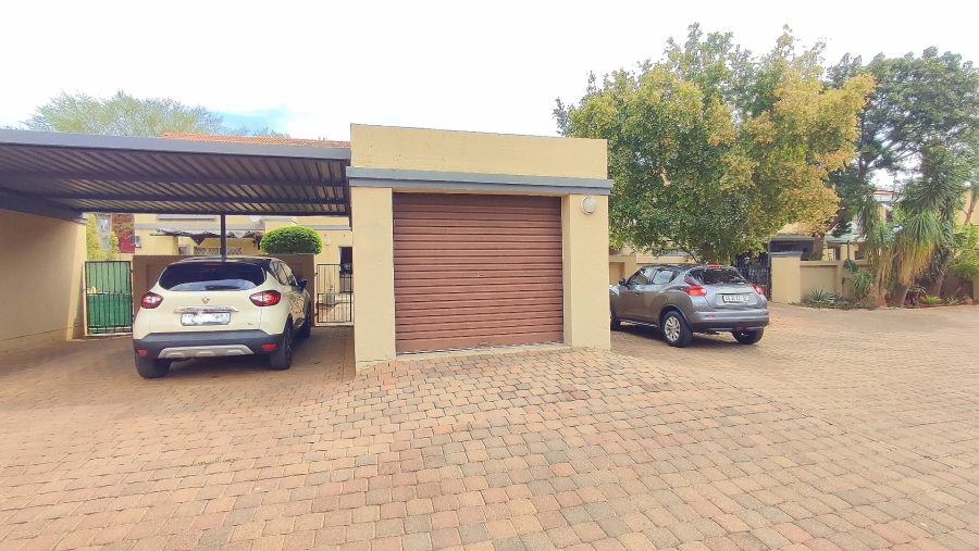 2 Bedroom Property for Sale in Annlin Gauteng