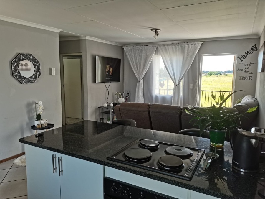 2 Bedroom Property for Sale in Albertsdal Gauteng