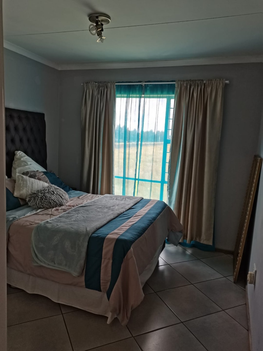 2 Bedroom Property for Sale in Albertsdal Gauteng