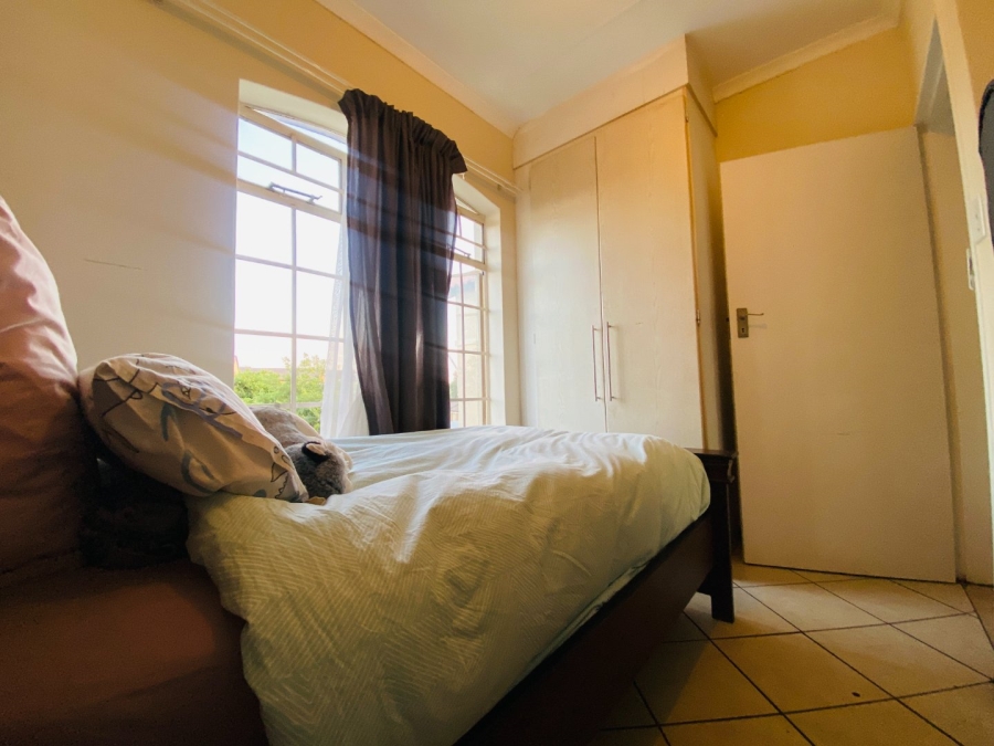 2 Bedroom Property for Sale in Monavoni Gauteng