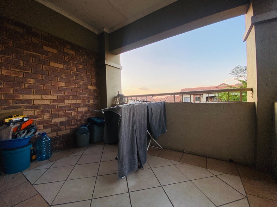 2 Bedroom Property for Sale in Monavoni Gauteng