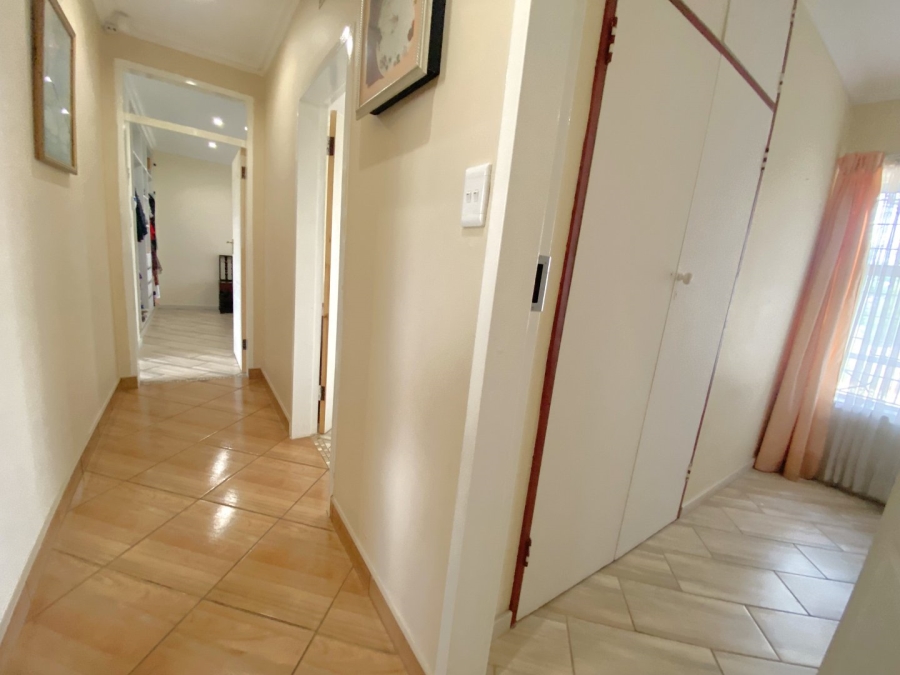 3 Bedroom Property for Sale in Breaunanda Gauteng