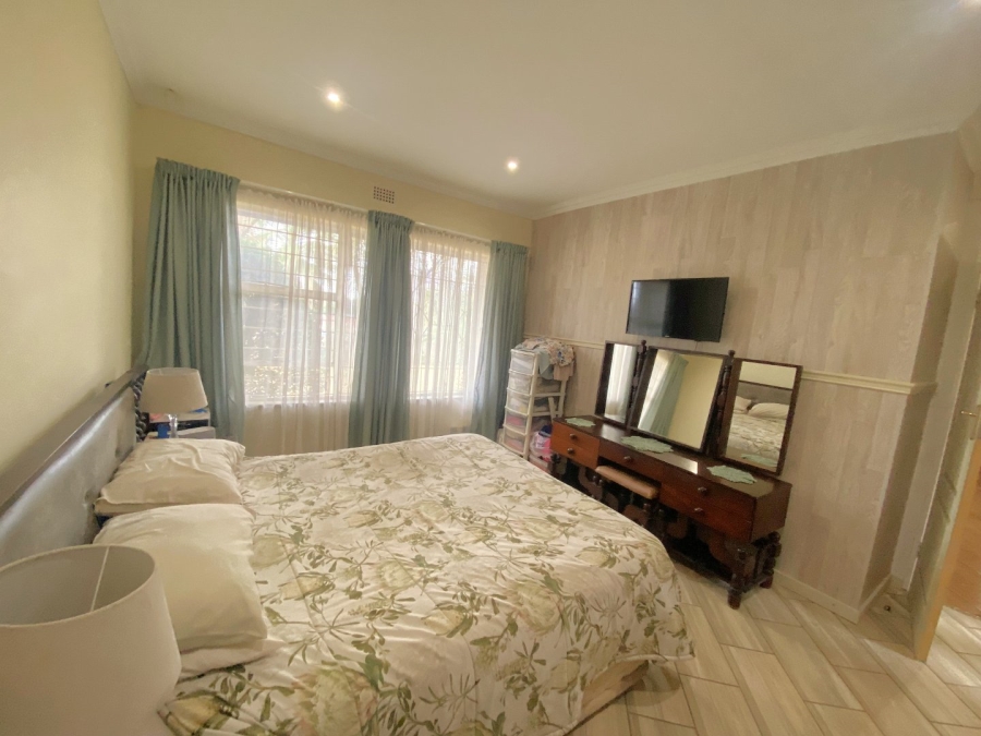 3 Bedroom Property for Sale in Breaunanda Gauteng