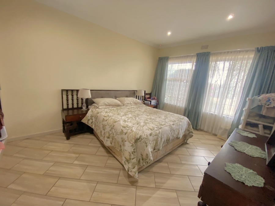 3 Bedroom Property for Sale in Breaunanda Gauteng