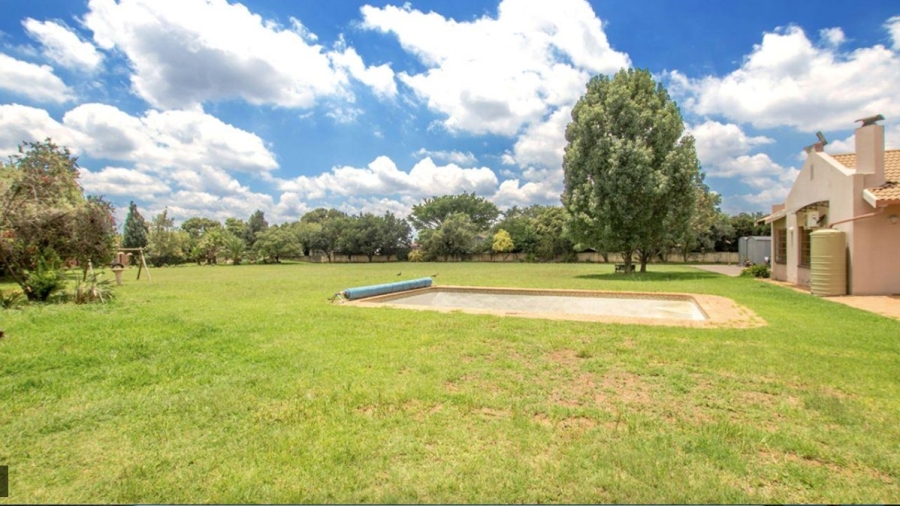 Commercial Property for Sale in Glen Austin Gauteng