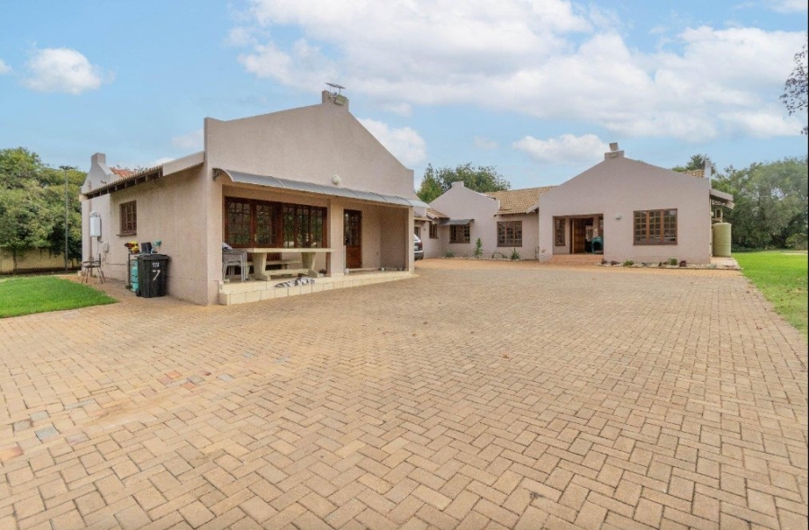 Commercial Property for Sale in Glen Austin Gauteng