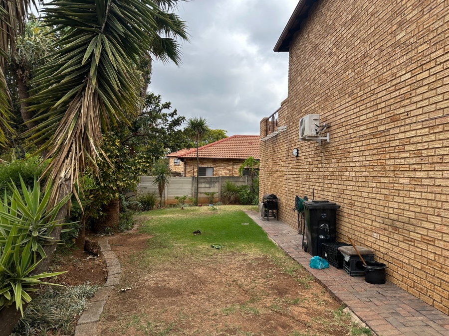 3 Bedroom Property for Sale in Weltevreden Park Gauteng