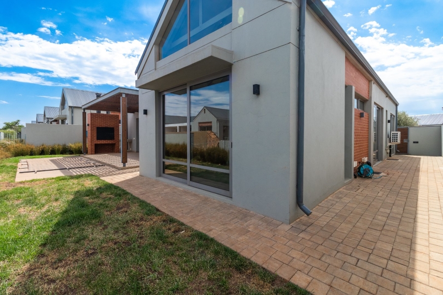 3 Bedroom Property for Sale in Serengeti Lifestyle Estate Gauteng