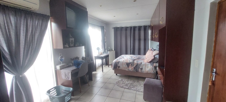  Bedroom Property for Sale in Rispark Gauteng