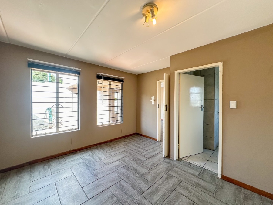 1 Bedroom Property for Sale in Randburg Central Gauteng